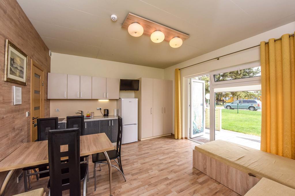Apartamentai Trys Pusys Šventoji Zewnętrze zdjęcie